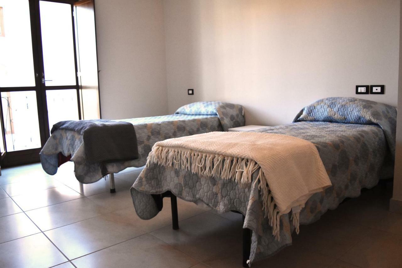 Palazzo Camelot, 19 Via Nazionale Appartement San Demetrio ne' Vestini Buitenkant foto